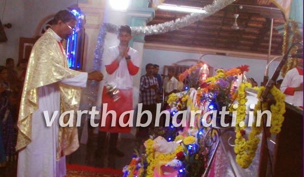 ಕಾಸರಗೋಡು: ಅಲ್ಲಲ್ಲಿ ಕ್ರಿಸ್ ಮಸ್ ಆಚರಣೆ